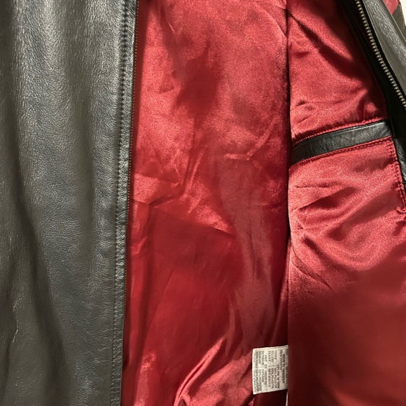 Colorado Avalanche Black and Red Leather Jacket - Picture 10 of 11